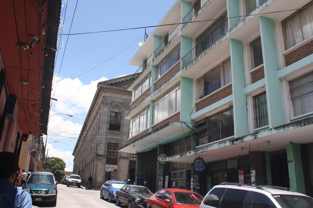 Hotel Casa Del Viajero Quetzaltenango Exteriör bild