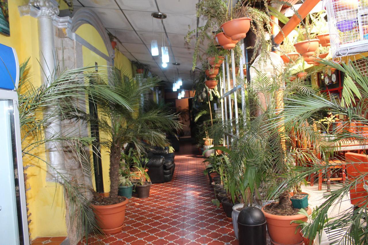 Hotel Casa Del Viajero Quetzaltenango Exteriör bild
