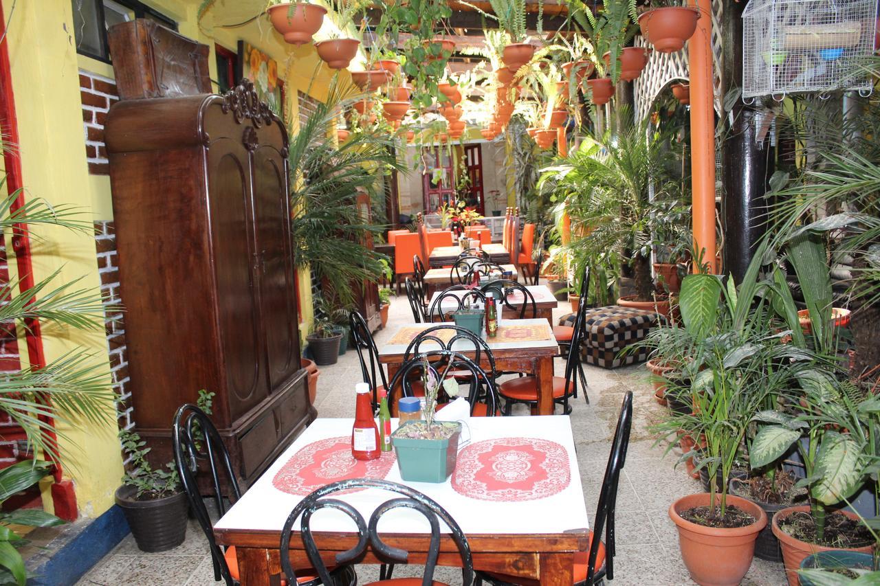 Hotel Casa Del Viajero Quetzaltenango Exteriör bild