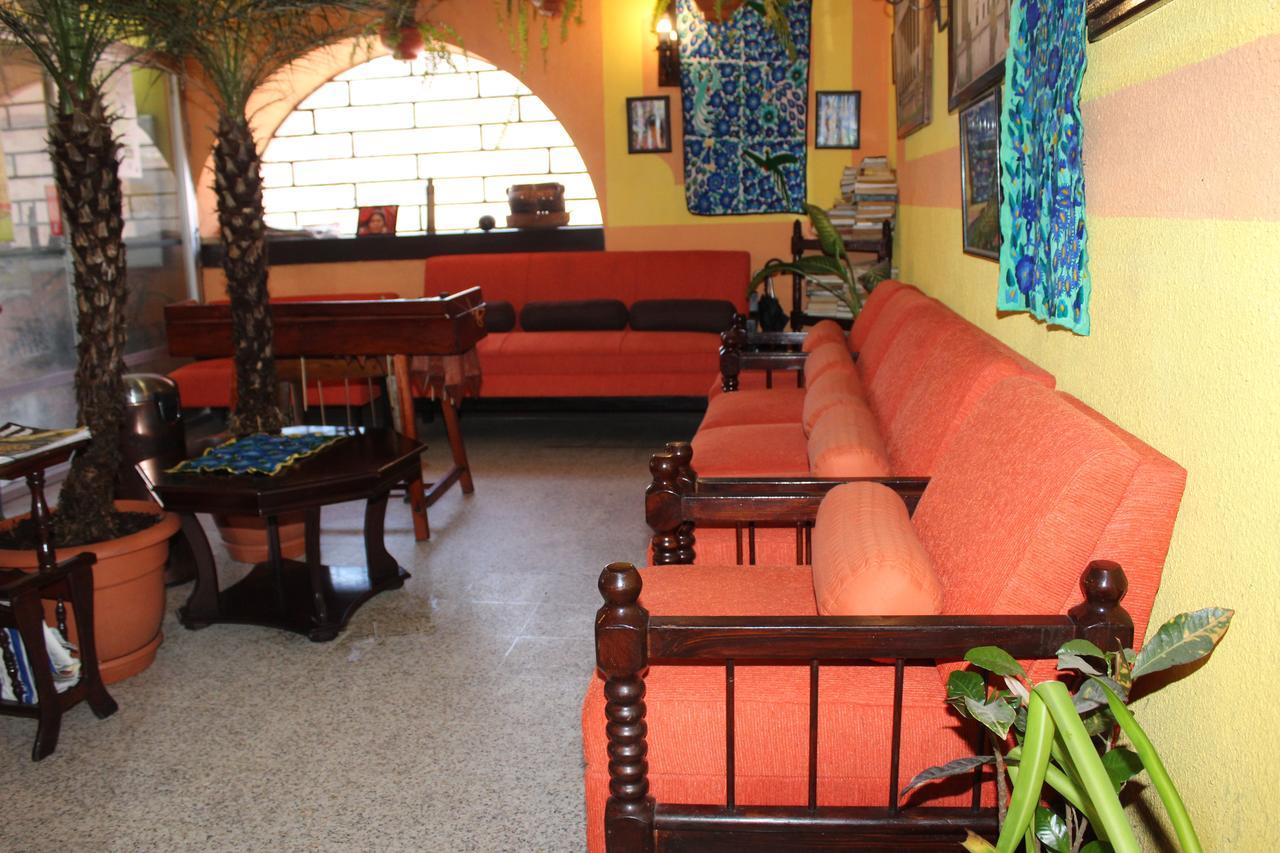 Hotel Casa Del Viajero Quetzaltenango Exteriör bild