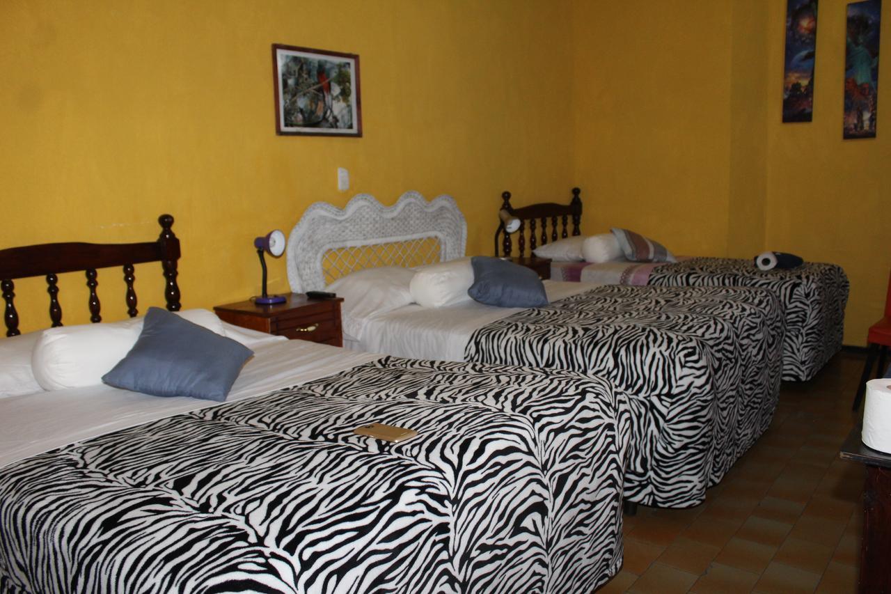 Hotel Casa Del Viajero Quetzaltenango Exteriör bild