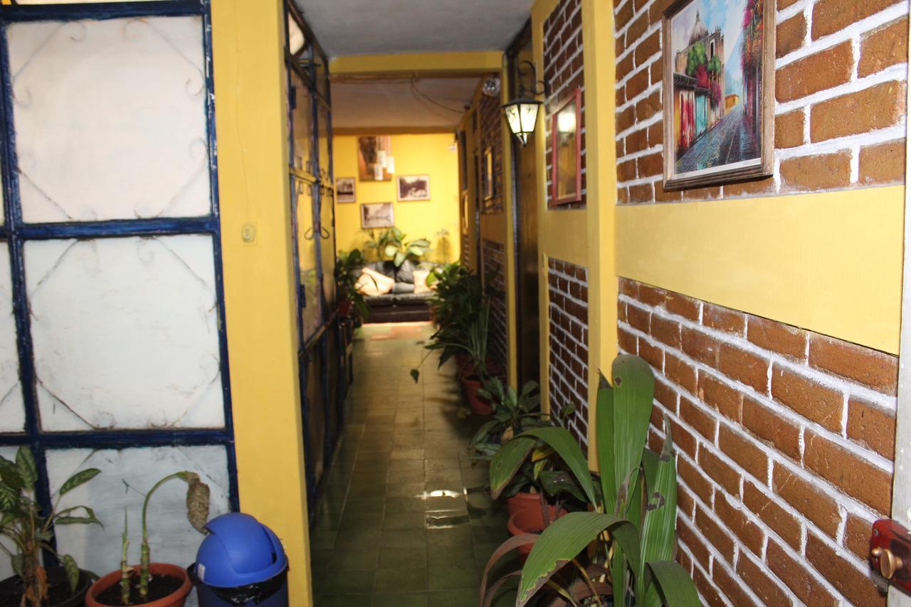 Hotel Casa Del Viajero Quetzaltenango Exteriör bild