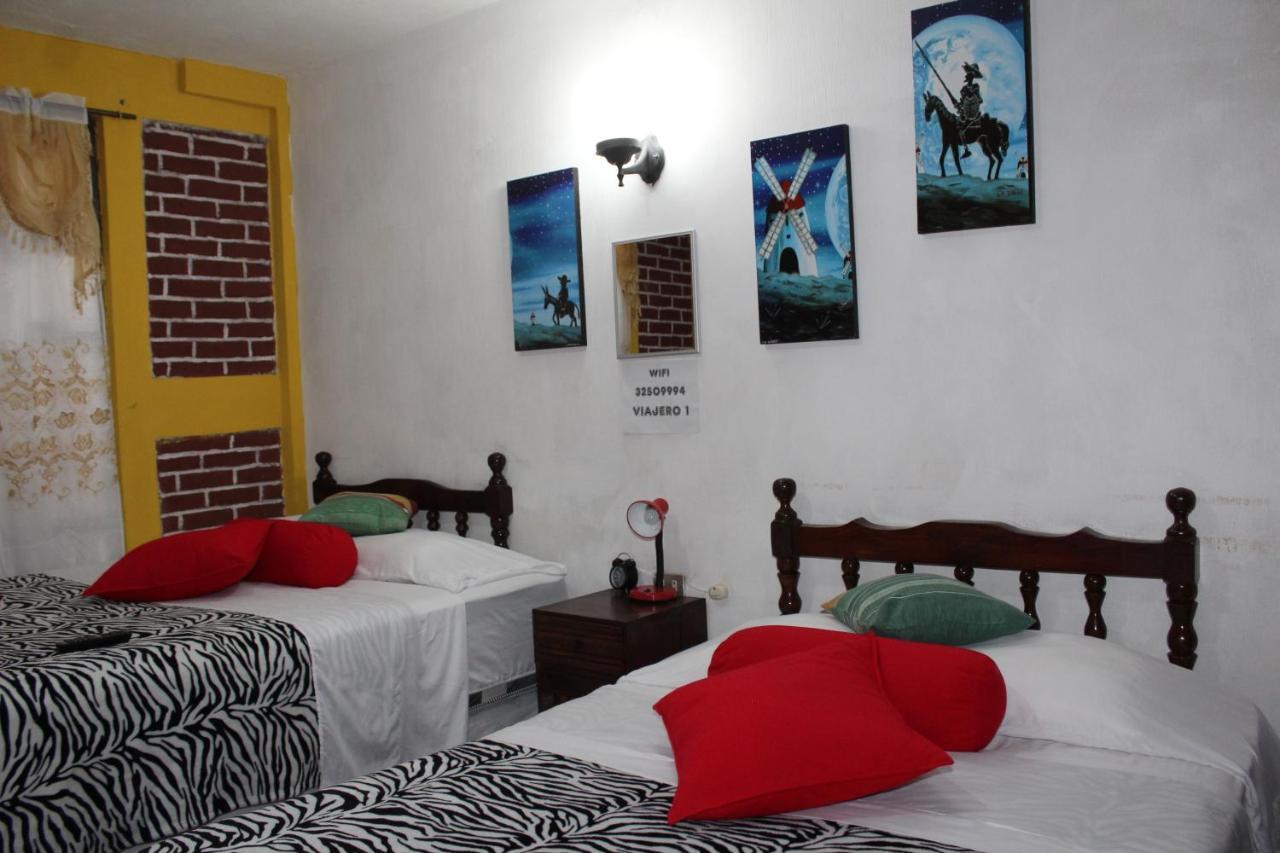 Hotel Casa Del Viajero Quetzaltenango Exteriör bild