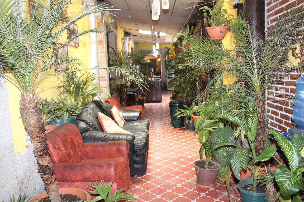 Hotel Casa Del Viajero Quetzaltenango Exteriör bild